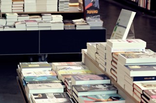 Dans le tumulte de la rentrée littéraire : choix, prix littéraires et nouveaux auteurs