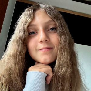 Chlo&eacute; Kenzey